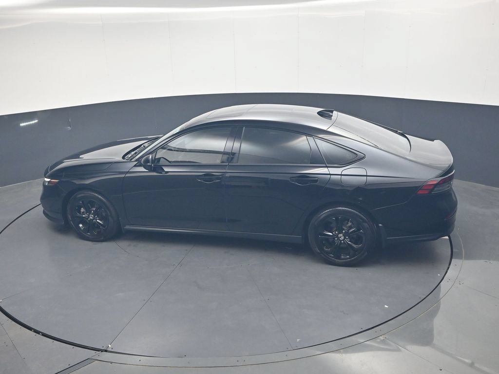 Certified 2025 Honda Accord SE image 19