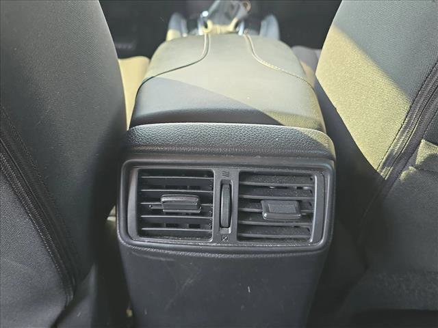 Used 2019 Nissan Rogue Sport SV w/ Technology Package FWD image 16