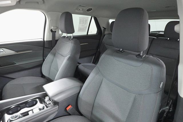 Certified 2025 Ford Explorer Active image 12