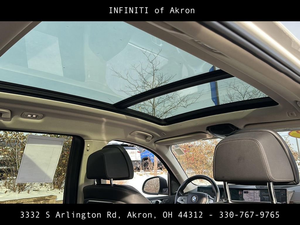 Used 2023 BMW X7 xDrive40i image 32