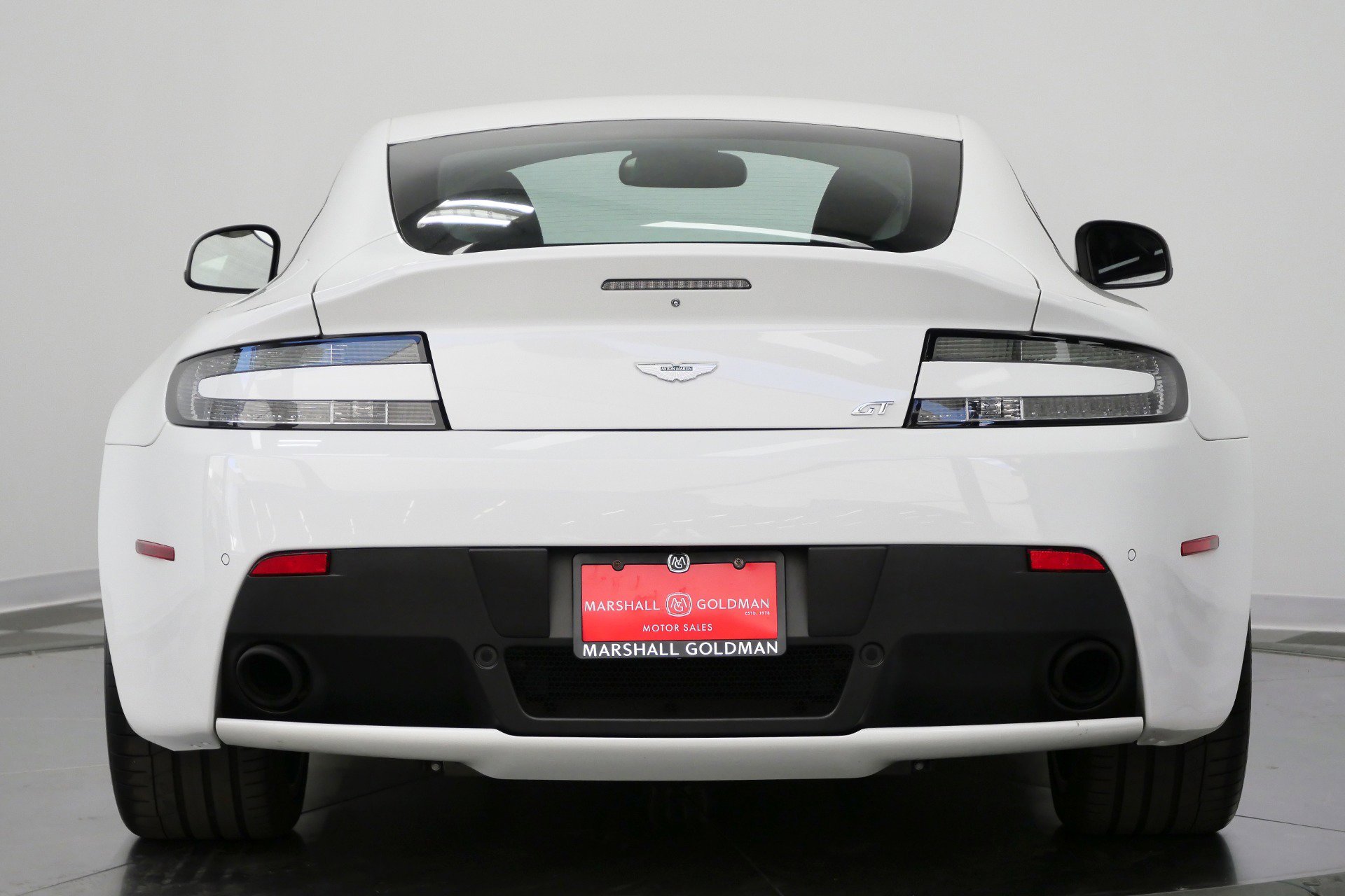 Used 2016 Aston Martin V8 Vantage GT RWD image 8