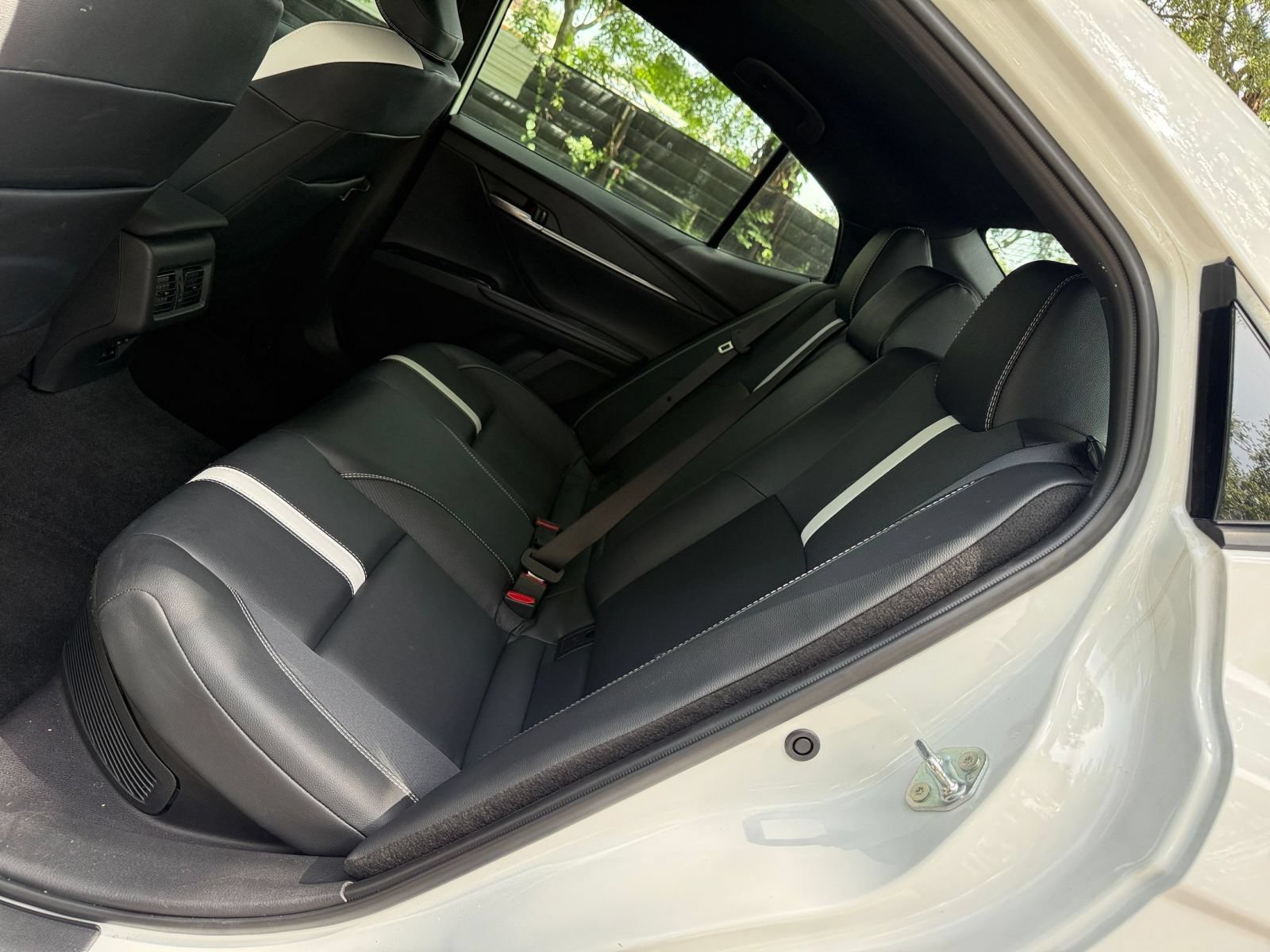 Used 2026 Toyota Camry SE FWD image 35