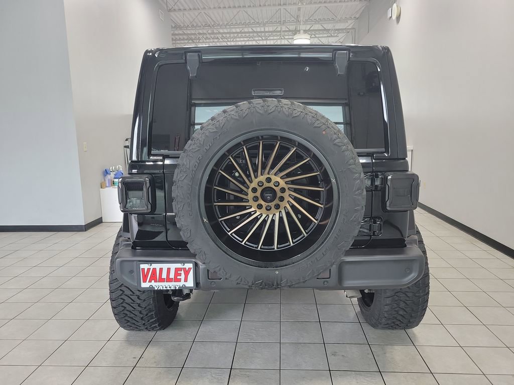 Used 2024 Jeep Wrangler Sahara w/ Safety Group image 6