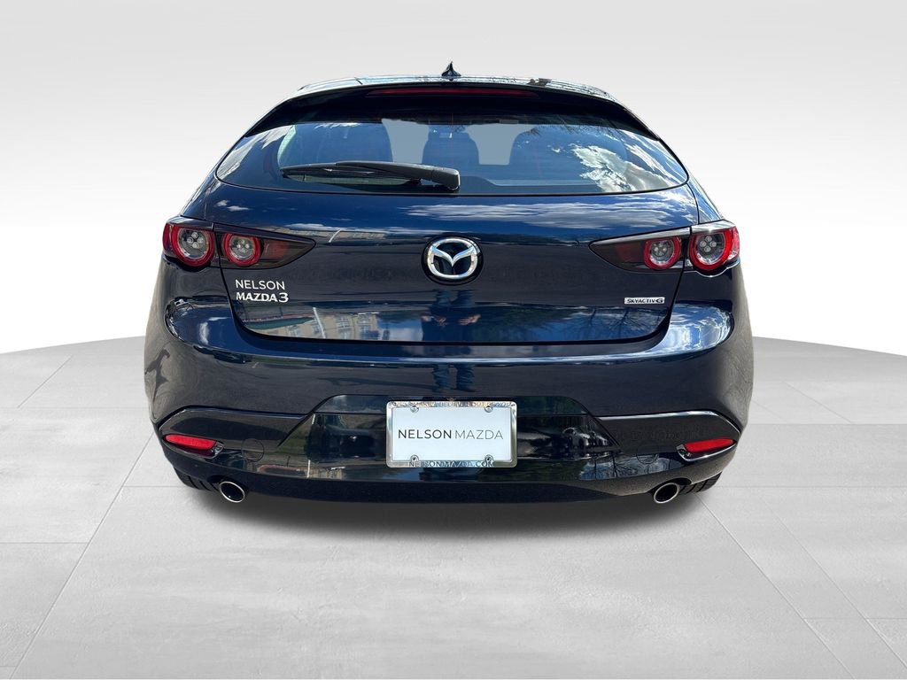 Used 2019 MAZDA MAZDA3 Hatchback w/ Premium Package image 6