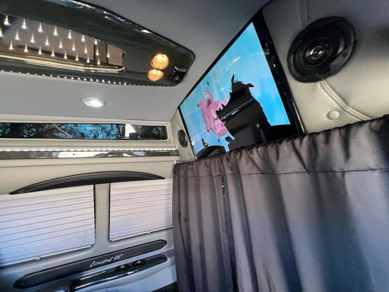 Used 2017 Chevrolet Express 2500 image 55