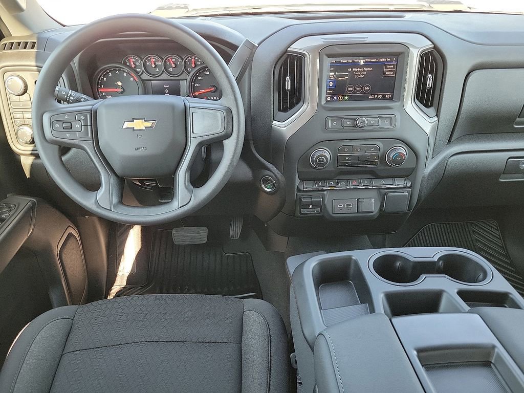 New 2025 Chevrolet Silverado 2500 Custom w/ Custom Value Package image 10