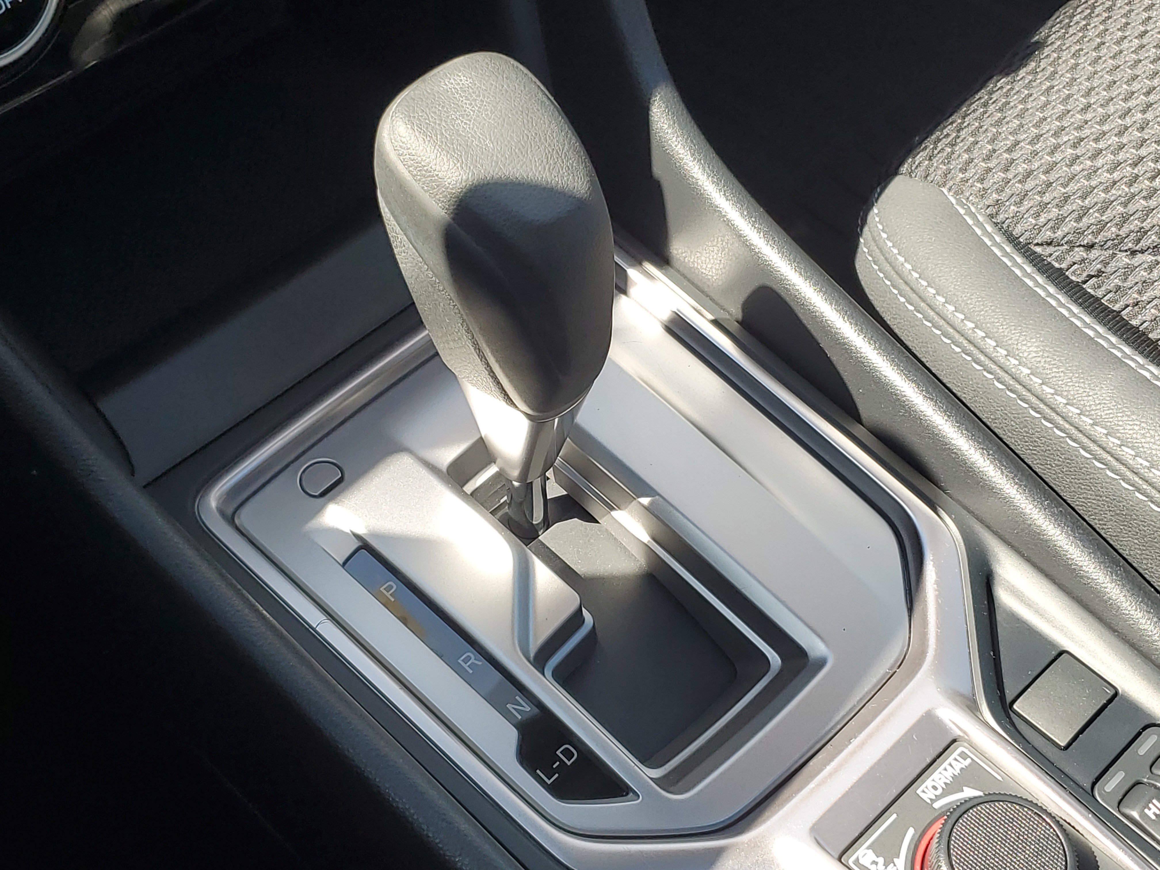 Used 2023 Subaru Forester Premium image 27