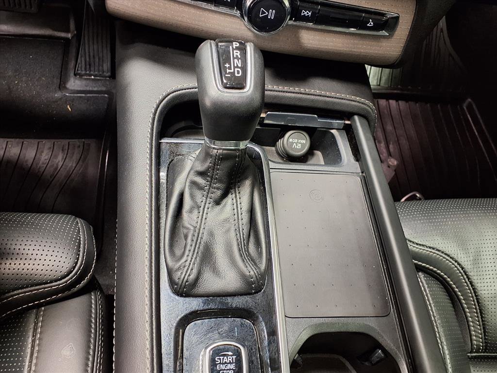 Used 2021 Volvo XC90 T6 Inscription w/ Climate Package image 17