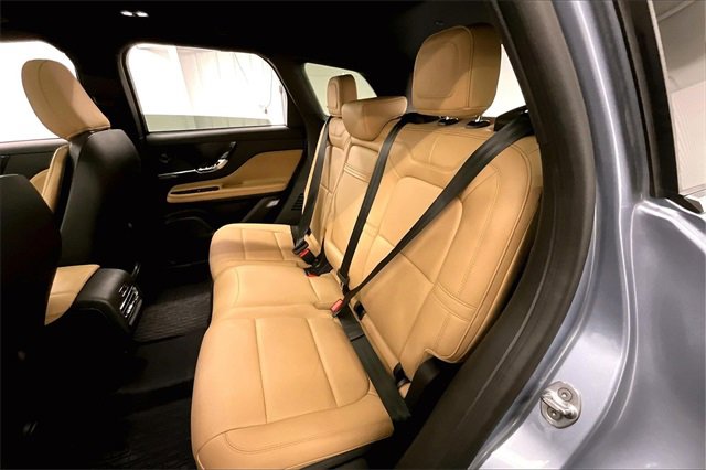 Used 2022 Lincoln Corsair Reserve w/ Luxury Package image 22