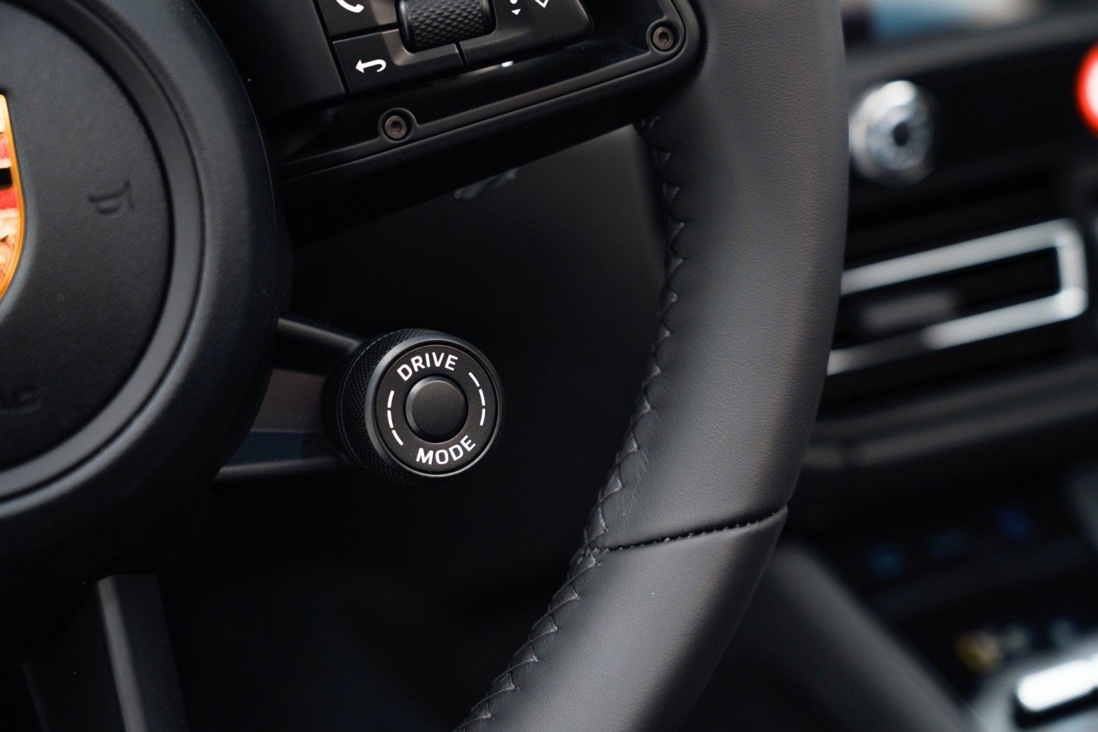 New 2026 Porsche Macan S image 30