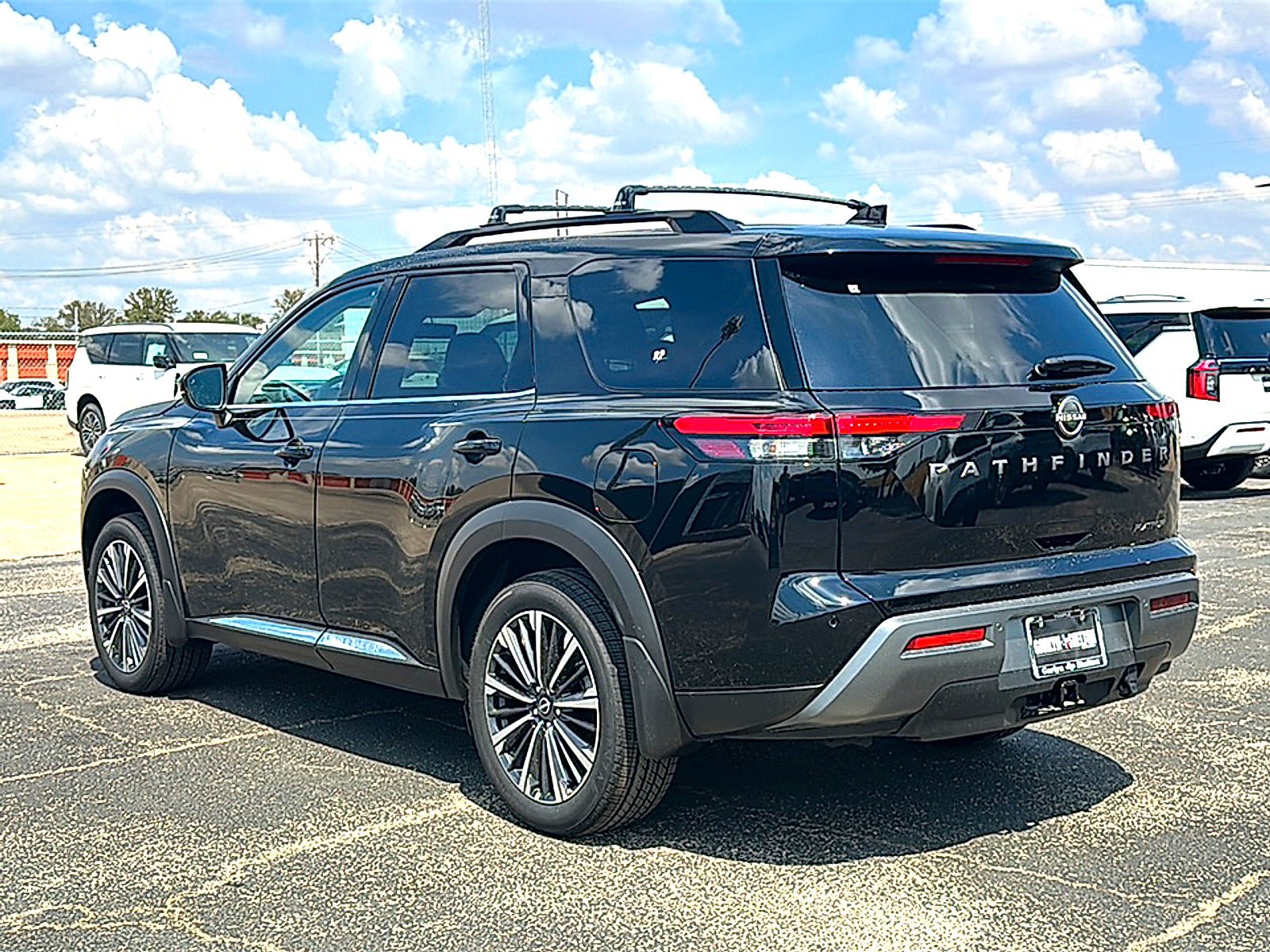 New 2026 Nissan Pathfinder Platinum FWD image 6
