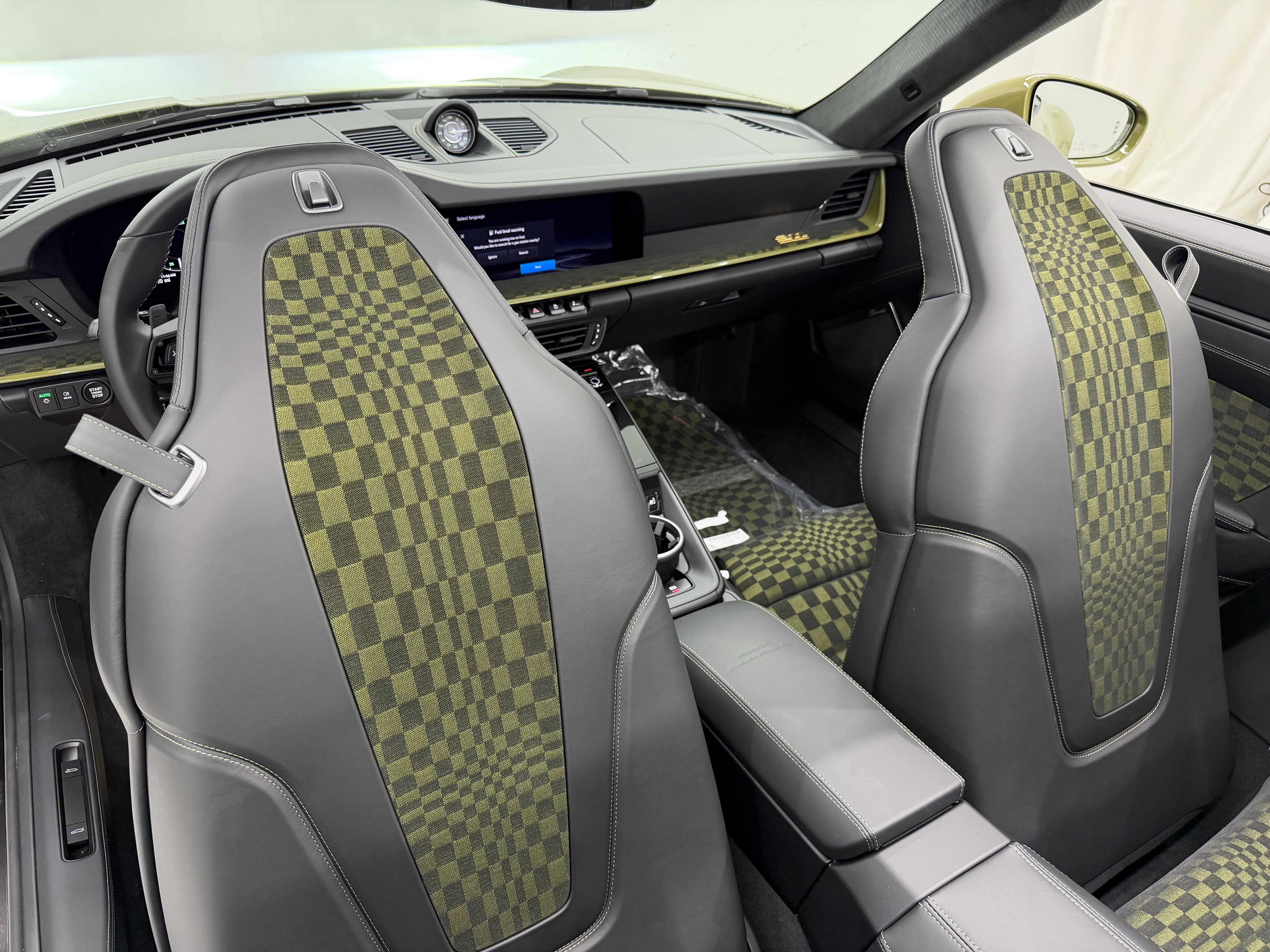 New 2026 Porsche 911 Carrera 4 GTS image 27