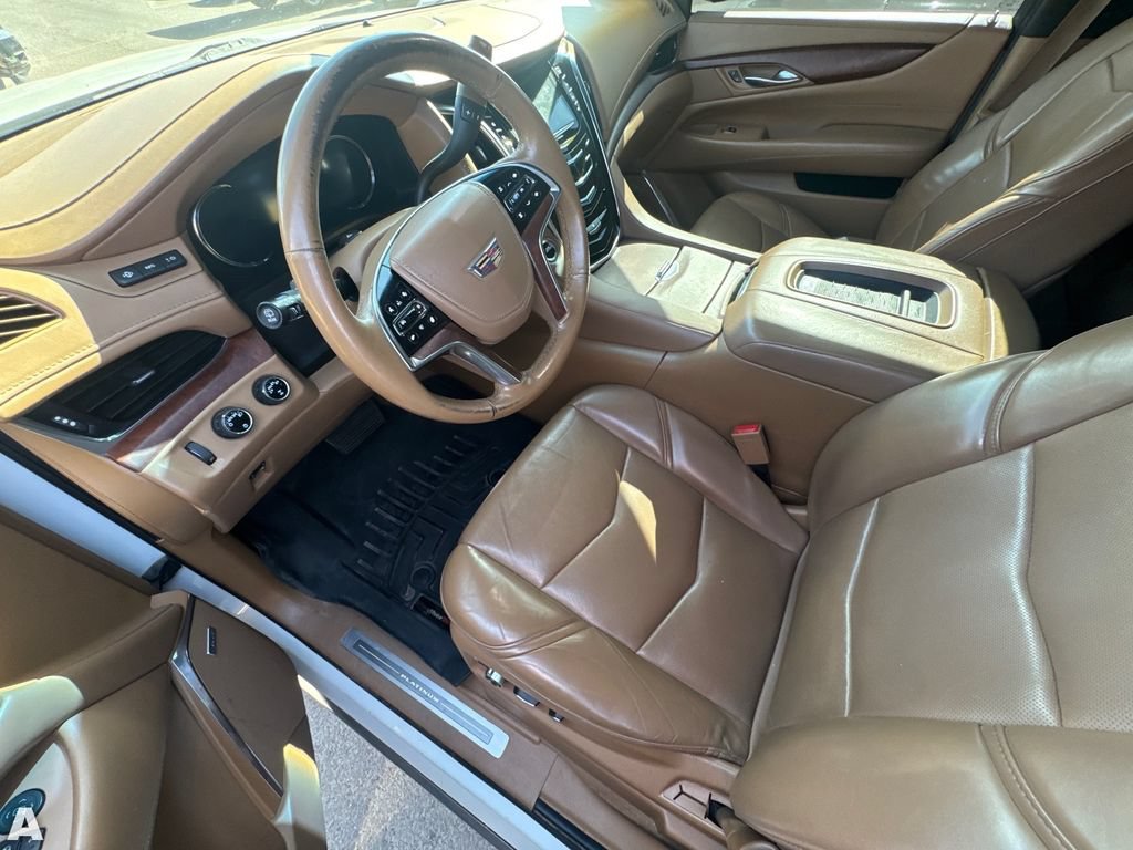 Used 2017 Cadillac Escalade Platinum AWD/4WD image 7