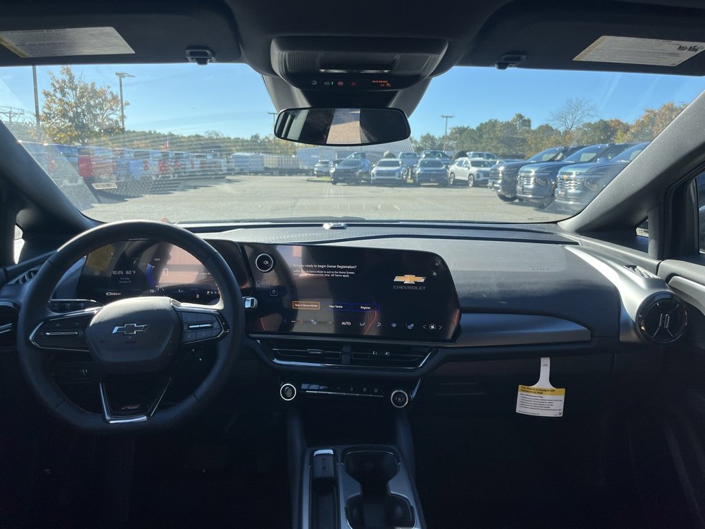 New 2026 Chevrolet Equinox EV RS image 24