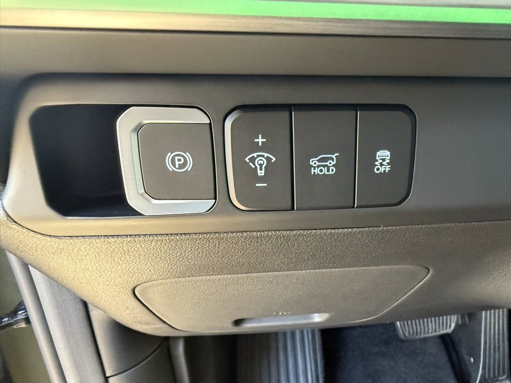 Used 2025 Hyundai Santa Fe Limited image 12