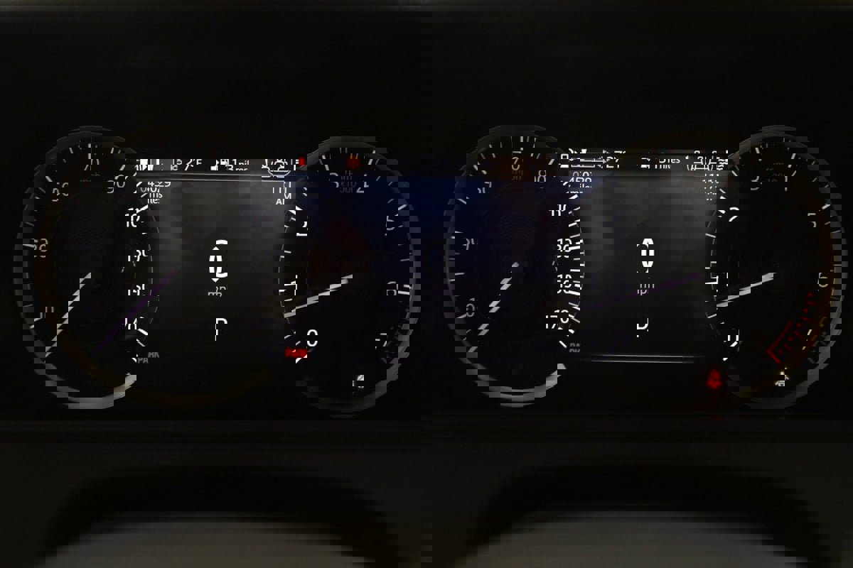 Used 2021 Land Rover Range Rover Velar R-Dynamic S image 17