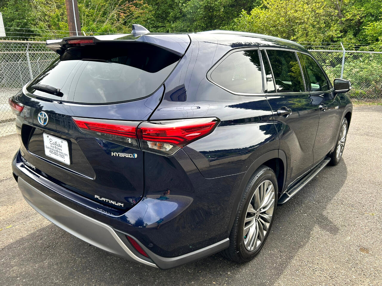 Used 2021 Toyota Highlander Platinum image 5