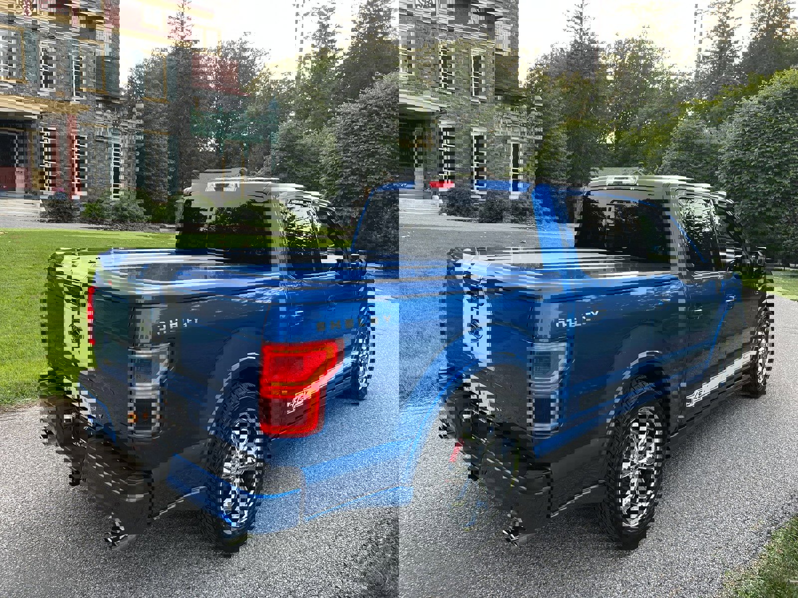 Used 2020 Ford F150 Lariat w/ Equipment Group 502A Luxury image 10