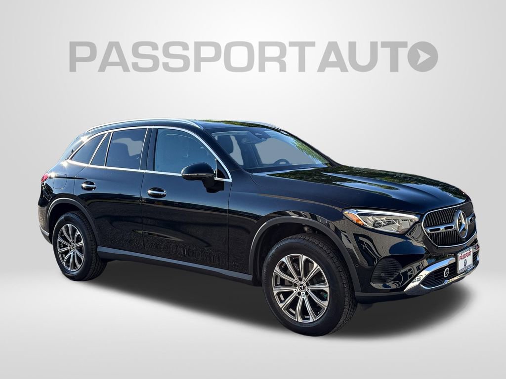 Used 2024 Mercedes-Benz GLC 300 4MATIC image 9