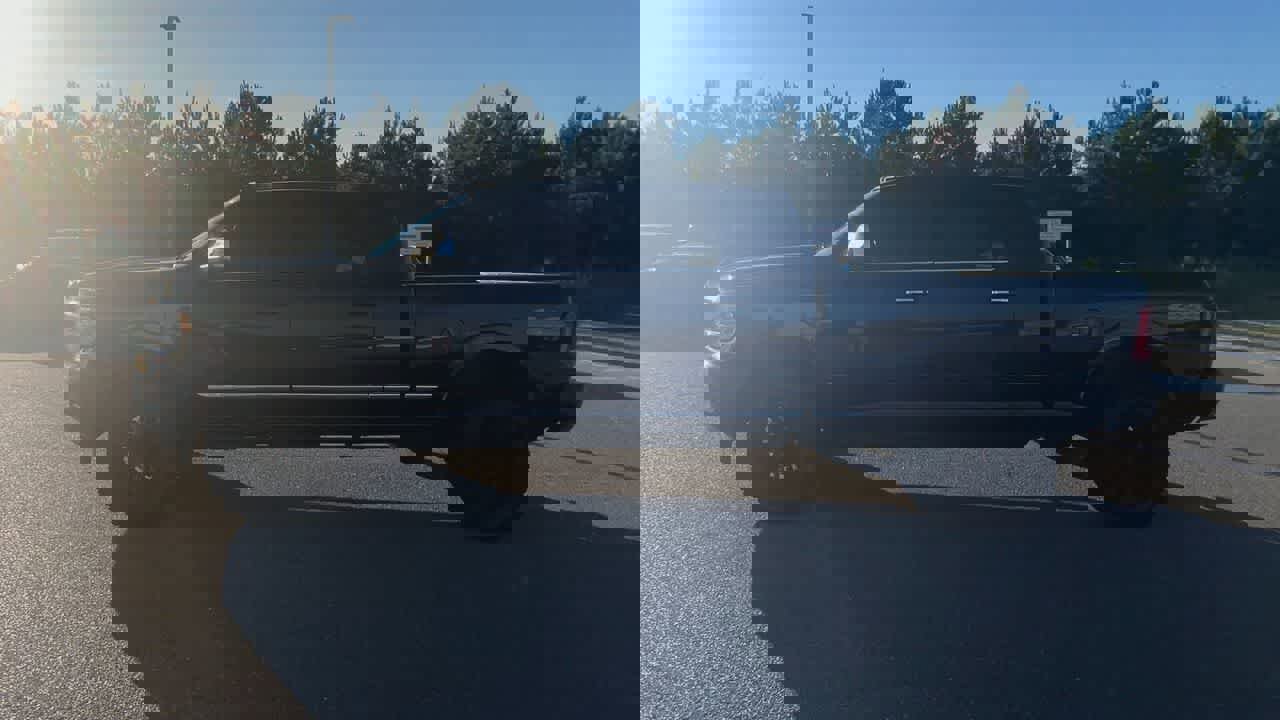 Used 2022 RAM 2500 Limited w/ Towing Technology Group image 5