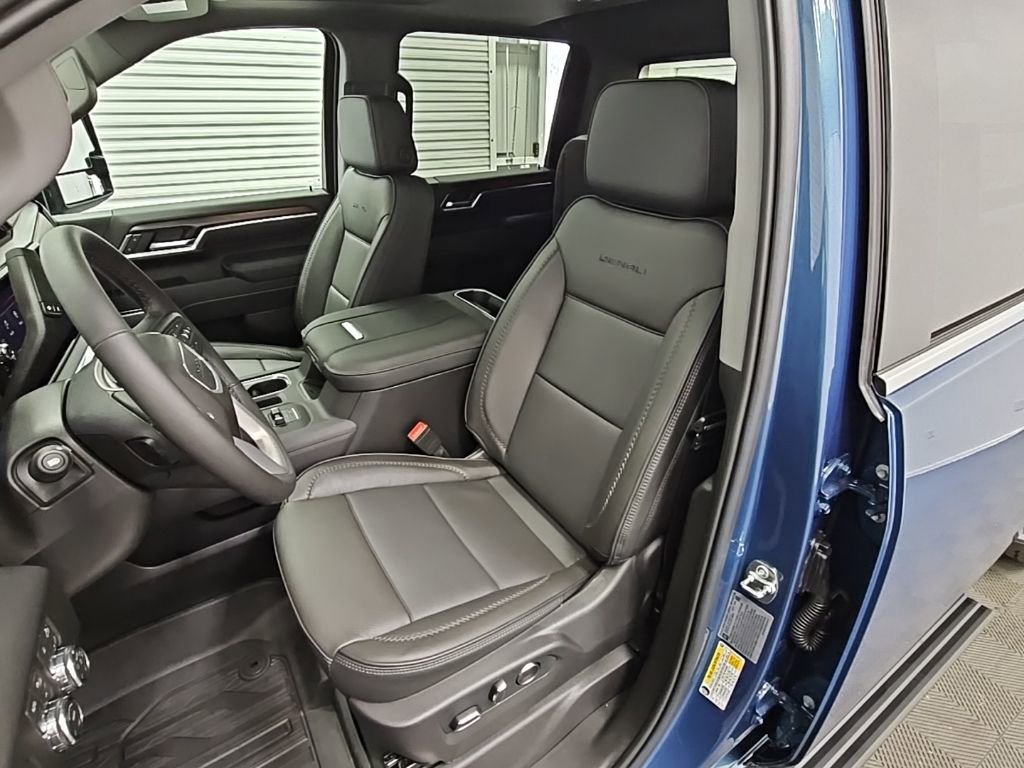 New 2026 GMC Sierra 2500 Denali w/ Denali Reserve Package image 29