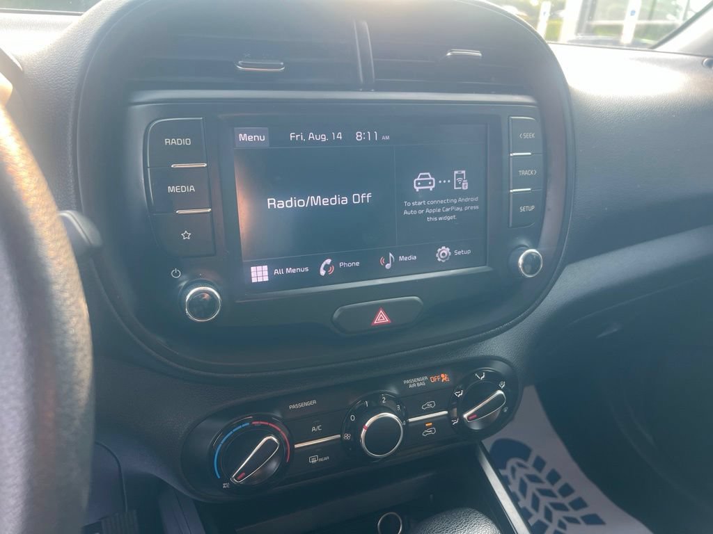 Used 2022 Kia Soul LX w/ Technology Package FWD image 12