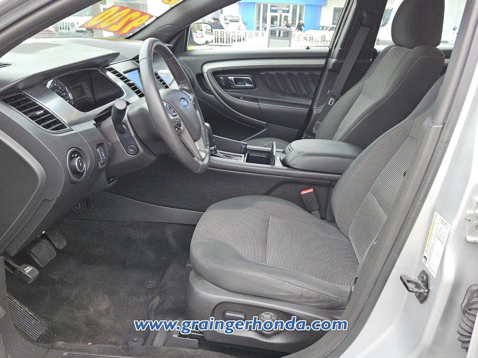 Used 2016 Ford Taurus SEL w/ Equipment Group 201A FWD image 10