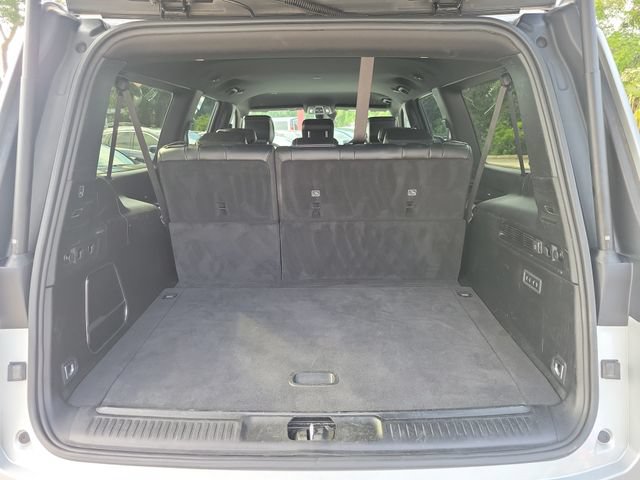Used 2024 Jeep Wagoneer L Series II w/ Flexible Seating Group AWD/4WD image 9