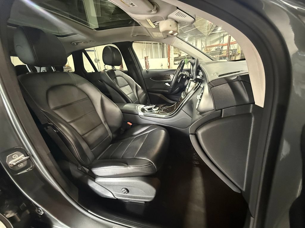 Used 2016 Mercedes-Benz GLC 300 4MATIC image 12