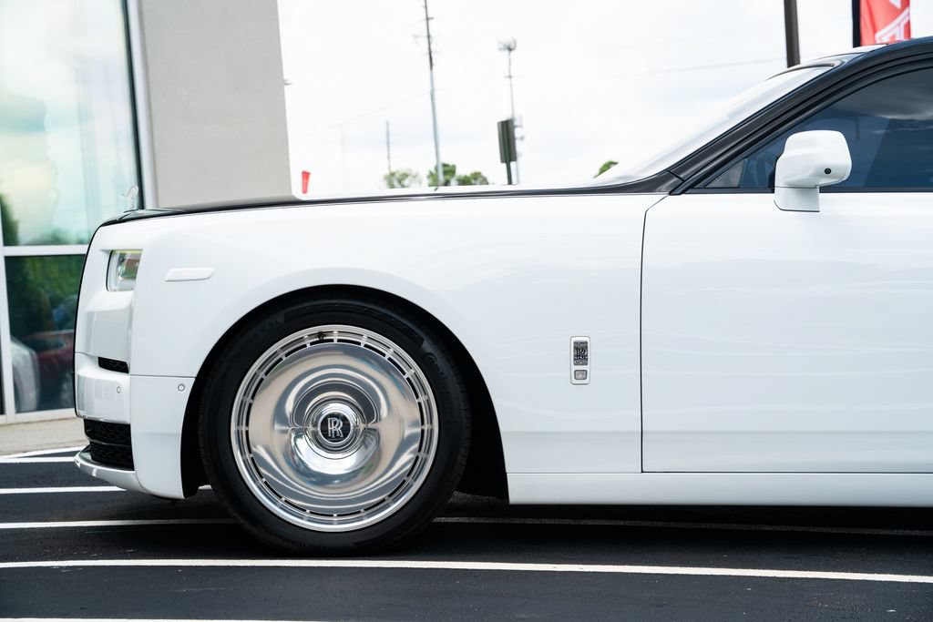 Used 2019 Rolls-Royce Phantom Sedan RWD image 19
