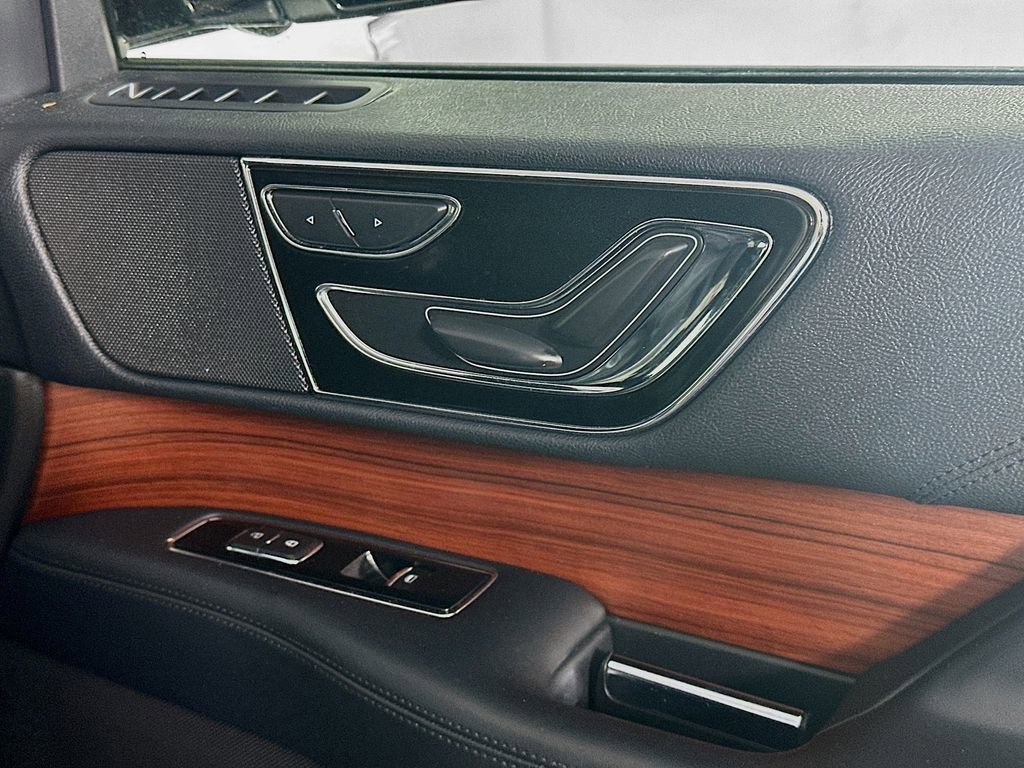 Used 2022 Lincoln Navigator L Standard image 24