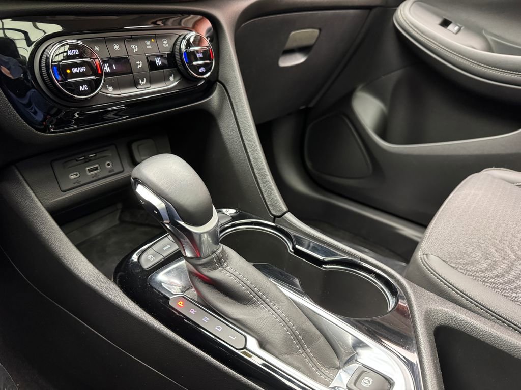 Used 2020 Buick Encore GX Select w/ Experience Buick Package image 20