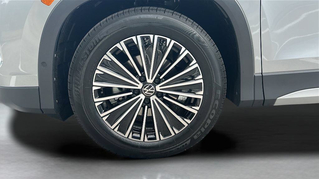 New 2026 Volkswagen Tiguan S FWD image 24