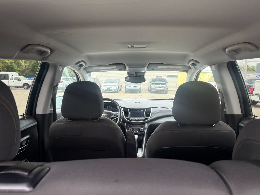 Used 2018 Chevrolet Trax LT AWD/4WD image 17