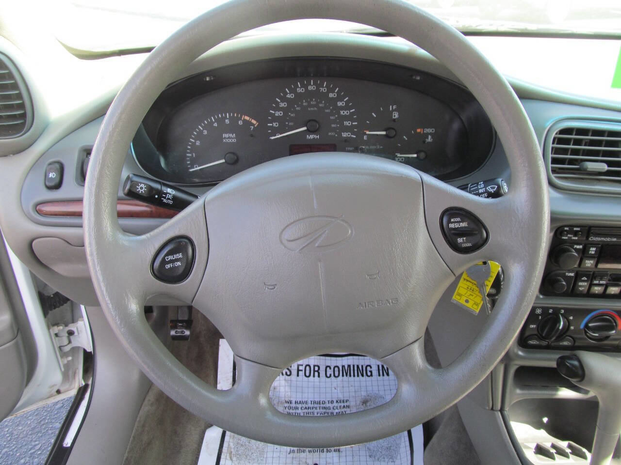 Used 1999 Oldsmobile Cutlass GL w/ Convenience Pkg image 11