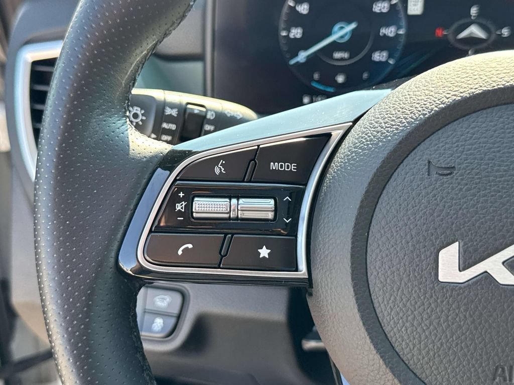 Used 2024 Kia Seltos SX w/ SX Sunroof Package AWD/4WD image 10