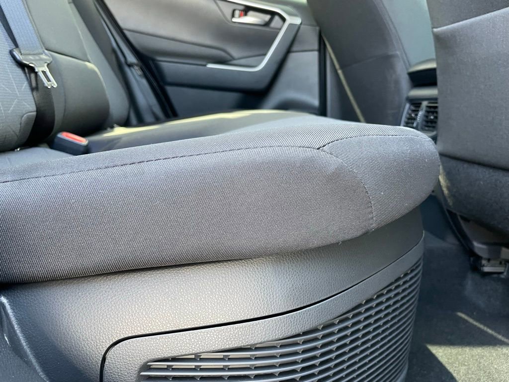 Used 2025 Toyota RAV4 XLE image 35