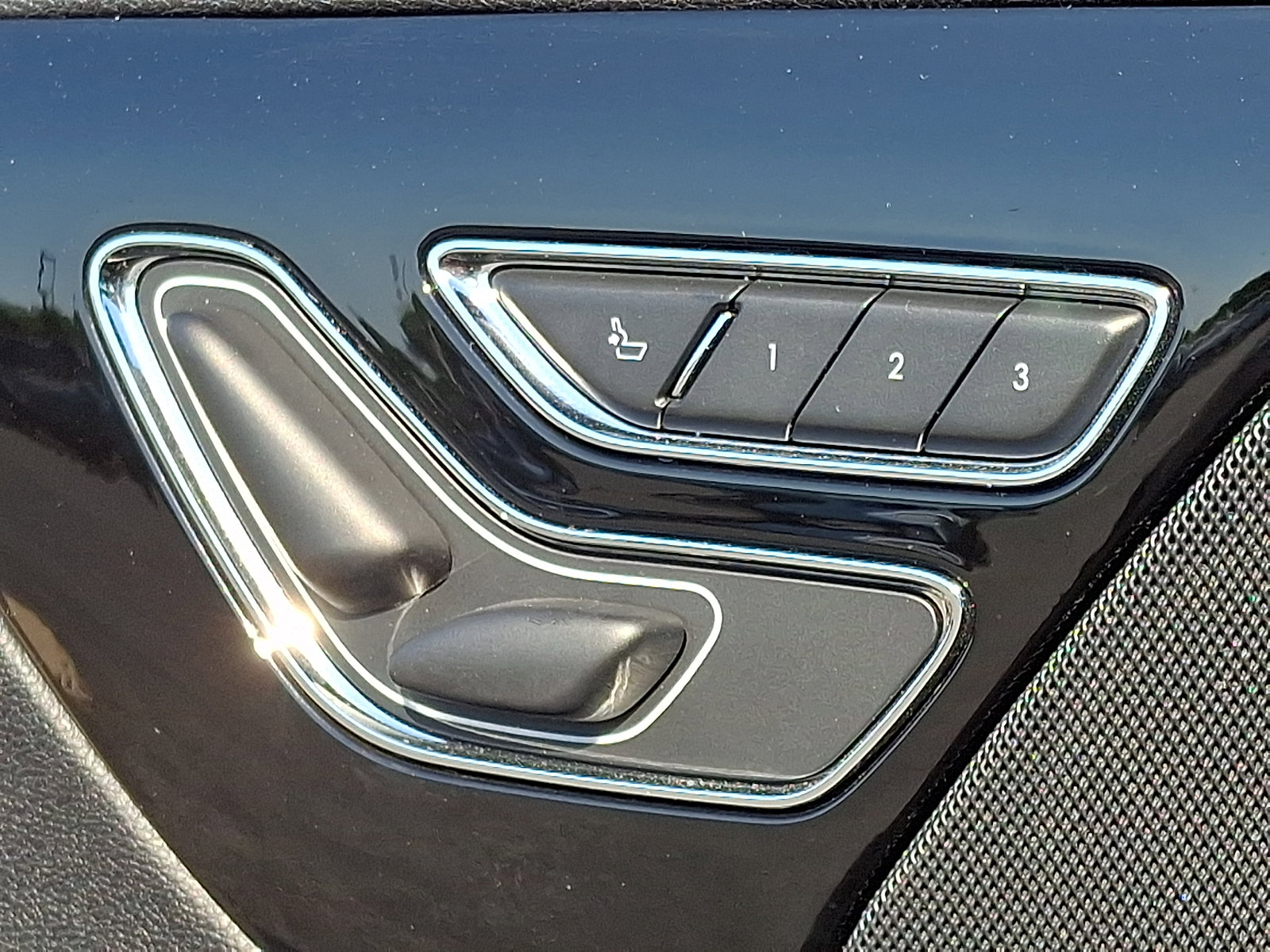Certified 2023 Lincoln Aviator AWD w/ Premium Package image 28