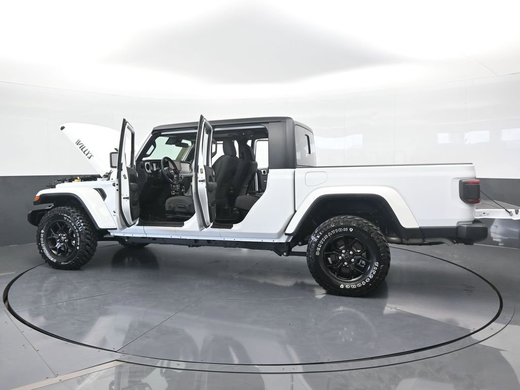 Used 2024 Jeep Gladiator Willys image 77