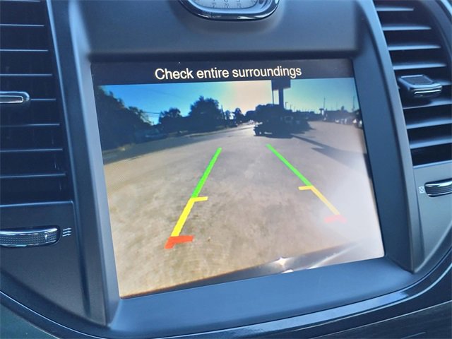 Used 2013 Chrysler 300 C image 25