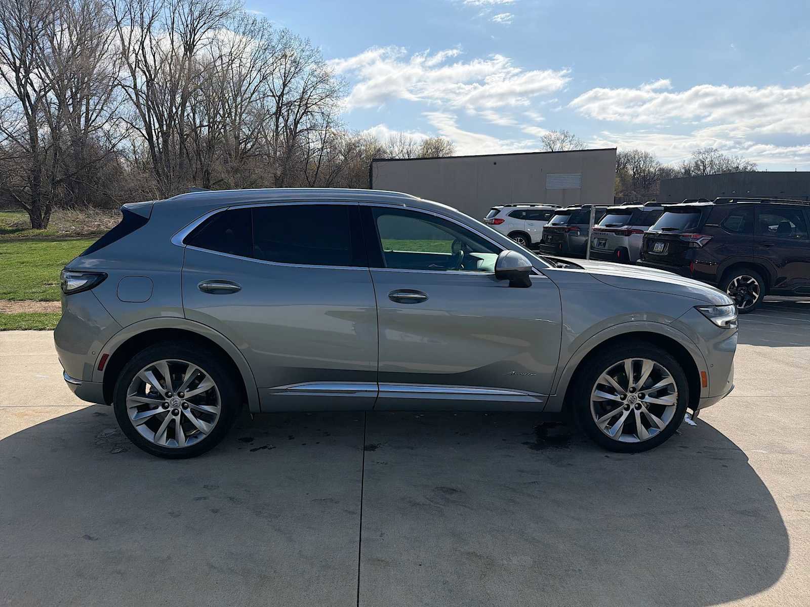 Used 2023 Buick Envision Avenir AWD/4WD image 7