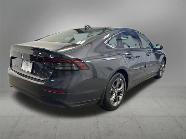 Certified 2023 Honda Accord EX image 9