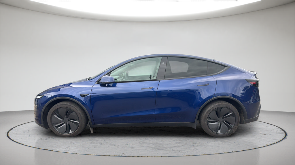 Used 2026 Tesla Model Y Long Range RWD image 13