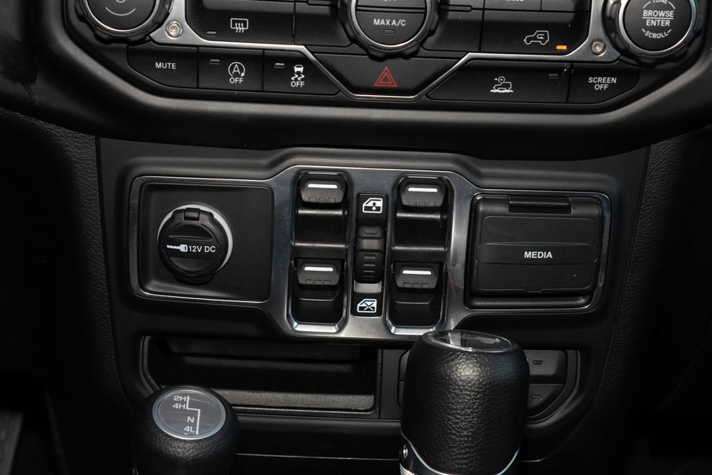 Used 2023 Jeep Wrangler Unlimited Sport AWD/4WD image 22