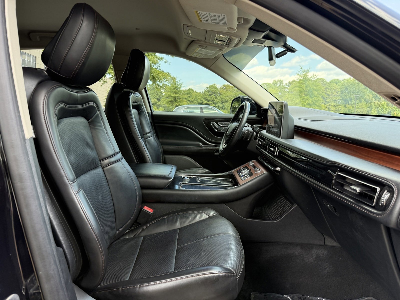 Used 2020 Lincoln Aviator Reserve w/ Elements Package Plus image 36