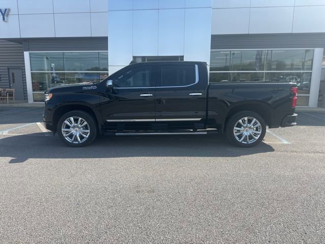 Used 2023 Chevrolet Silverado 1500 High Country w/ Technology Package image 8