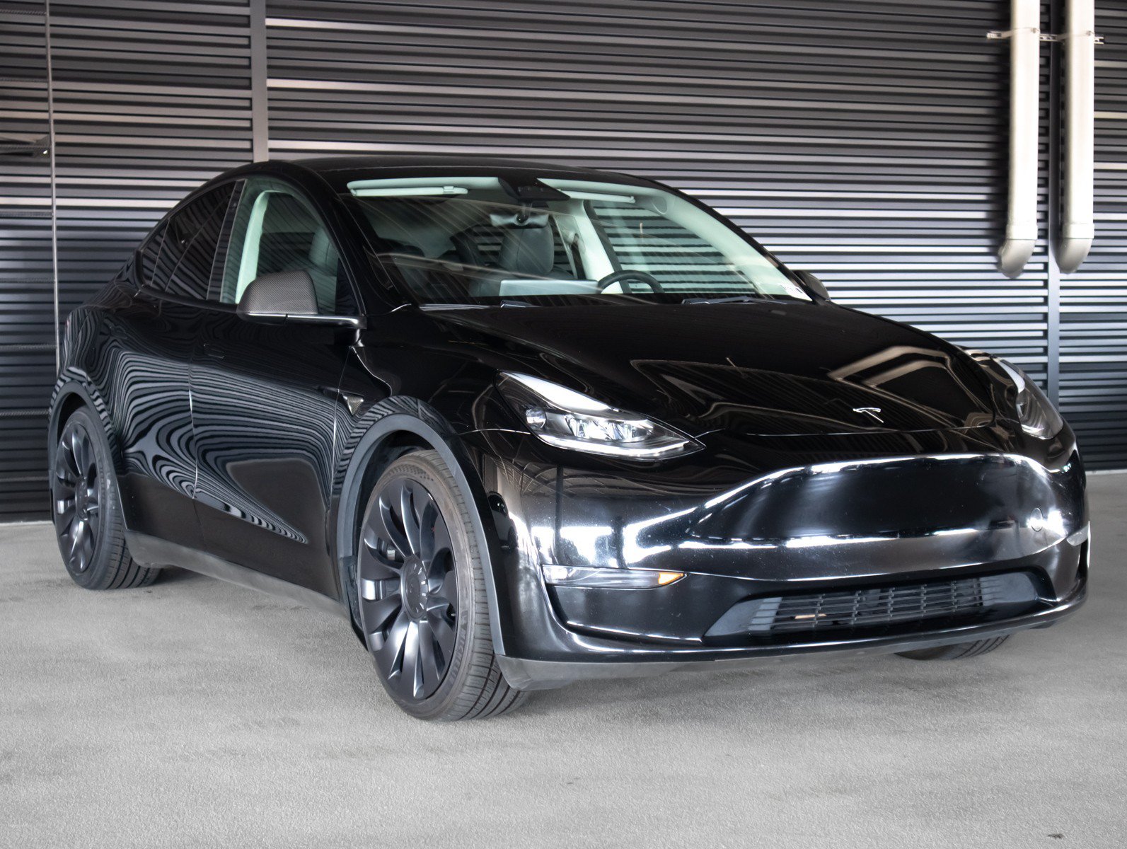 Used 2023 Tesla Model Y Performance AWD/4WD image 10