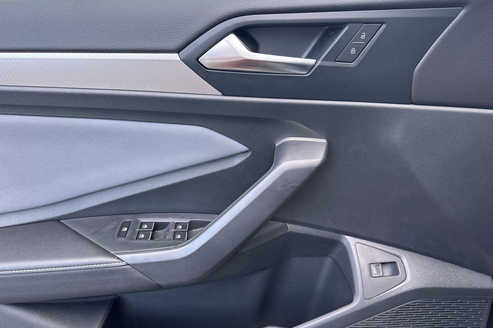 New 2026 Volkswagen Jetta SE image 10