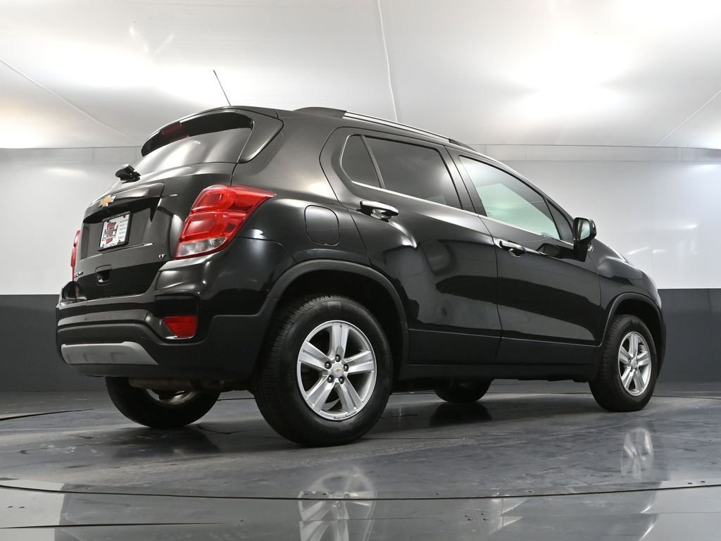 Used 2020 Chevrolet Trax LT w/ LT Convenience Package AWD/4WD image 45