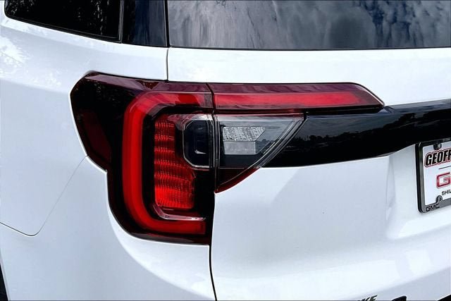 Certified 2022 GMC Acadia SLE w/ Driver Convenience Package AWD/4WD image 31